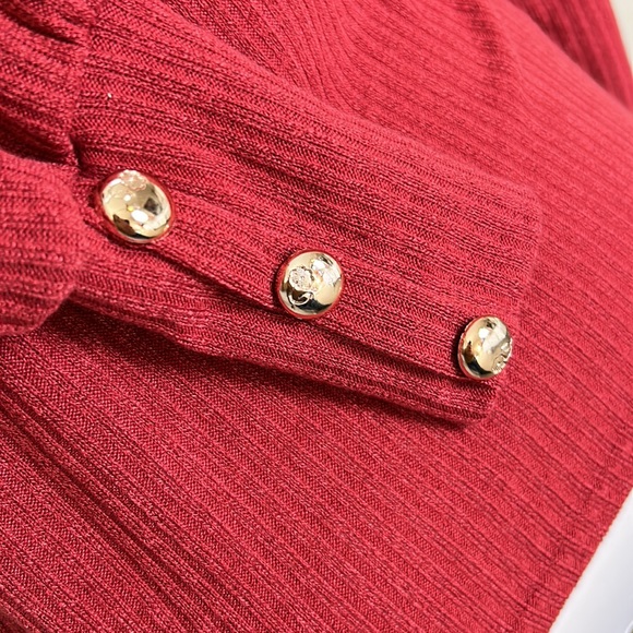 Red Turtleneck Sweater With Gold Buttons on Long Sleeves Size Medium - Picture 3 of 5